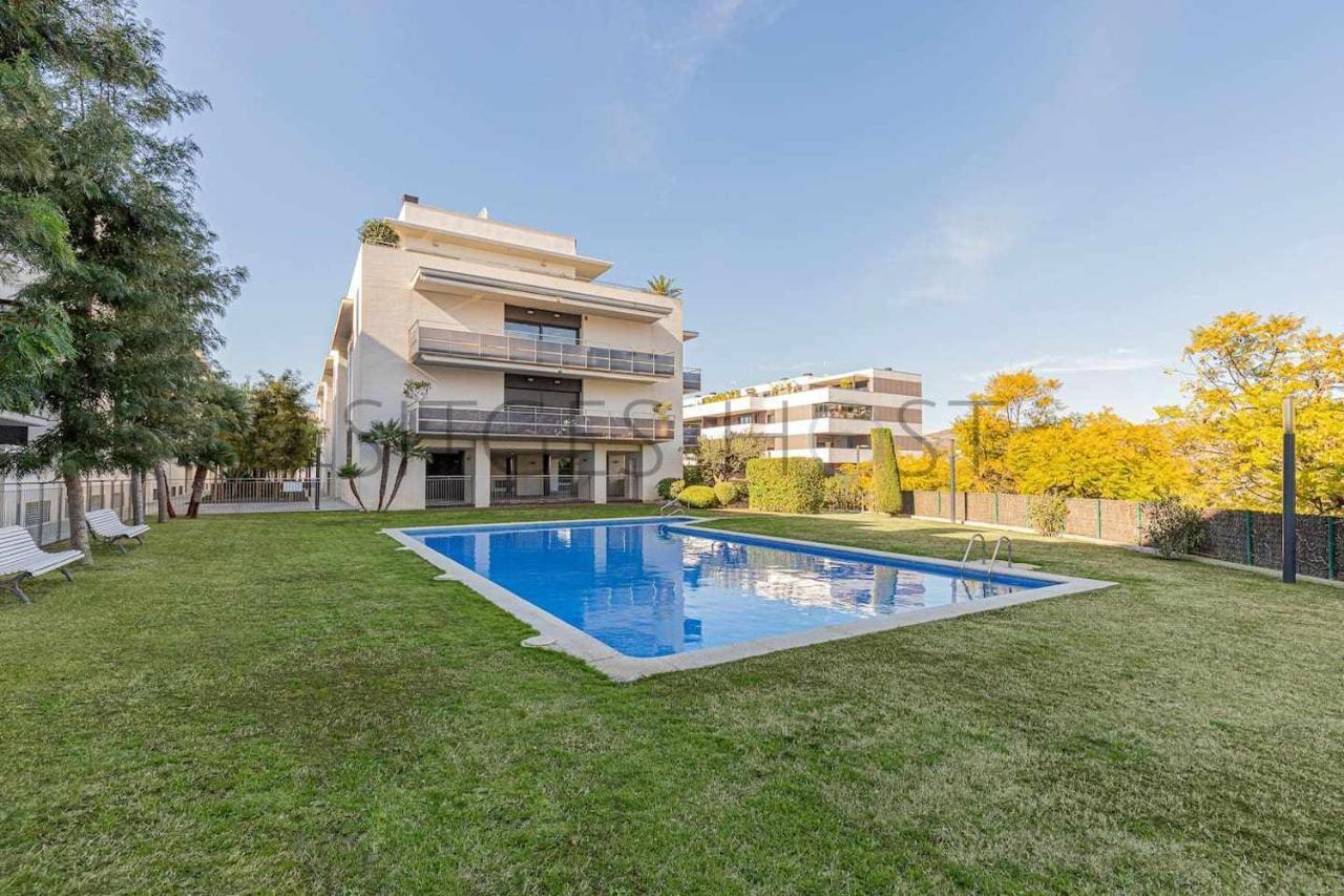 Sitges Port Con Piscina A 5 Minutos De La Playa Apartment Luaran gambar